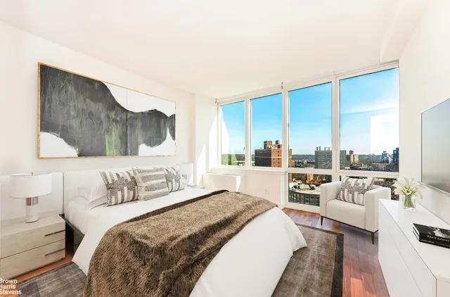 $849,000 | 640 West 237th Street, Unit 10A | Riverdale