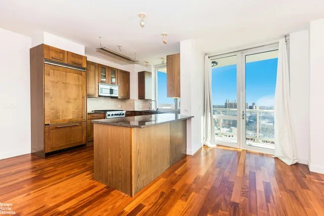 $849,000 | 640 West 237th Street, Unit 10A | Riverdale