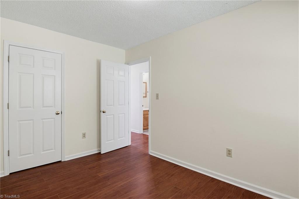 1528 Ambridge Court High Point, NC 27265 - Photo 23 of 28