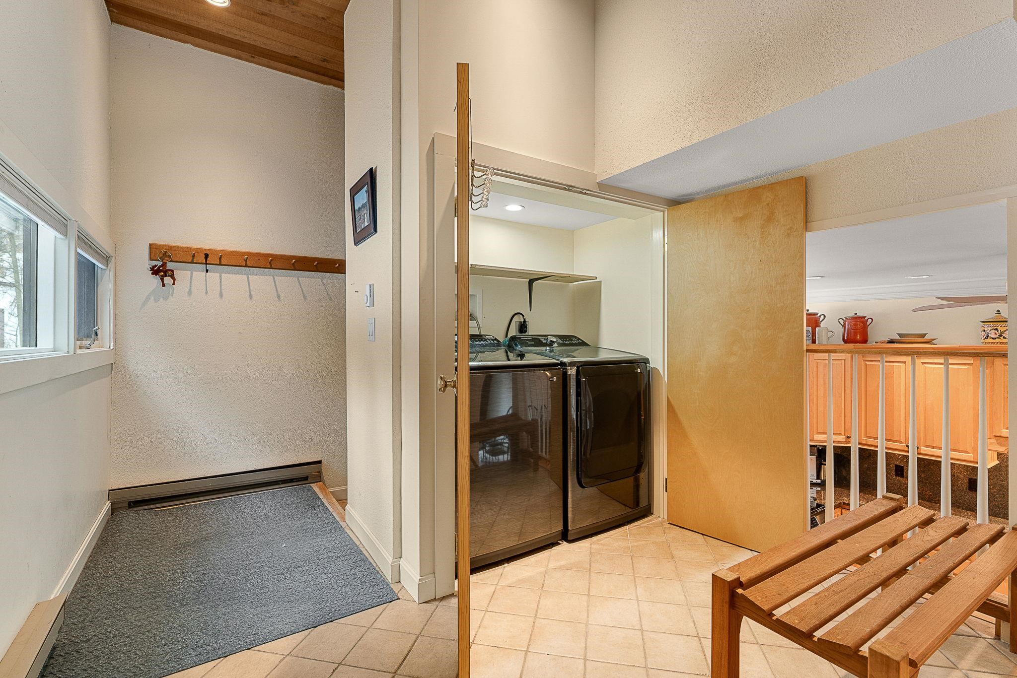 19 Timberline Drive, Unit 9 Warren, VT 05674 - Photo 5 of 51