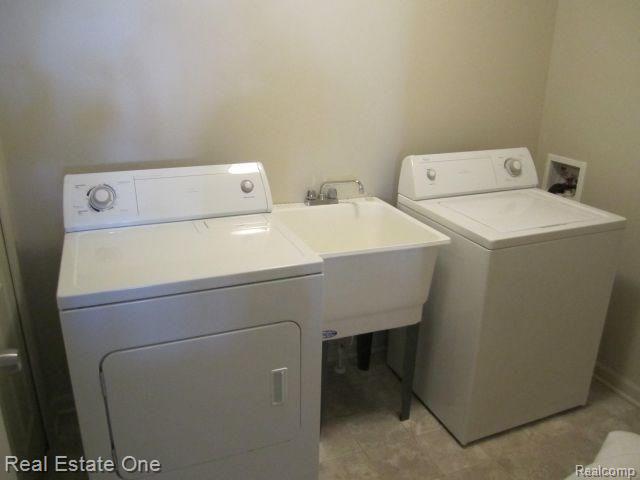 4058 Hampton Ridge Boulevard, Unit 60 Howell, MI 48843 - Photo 13 of 17