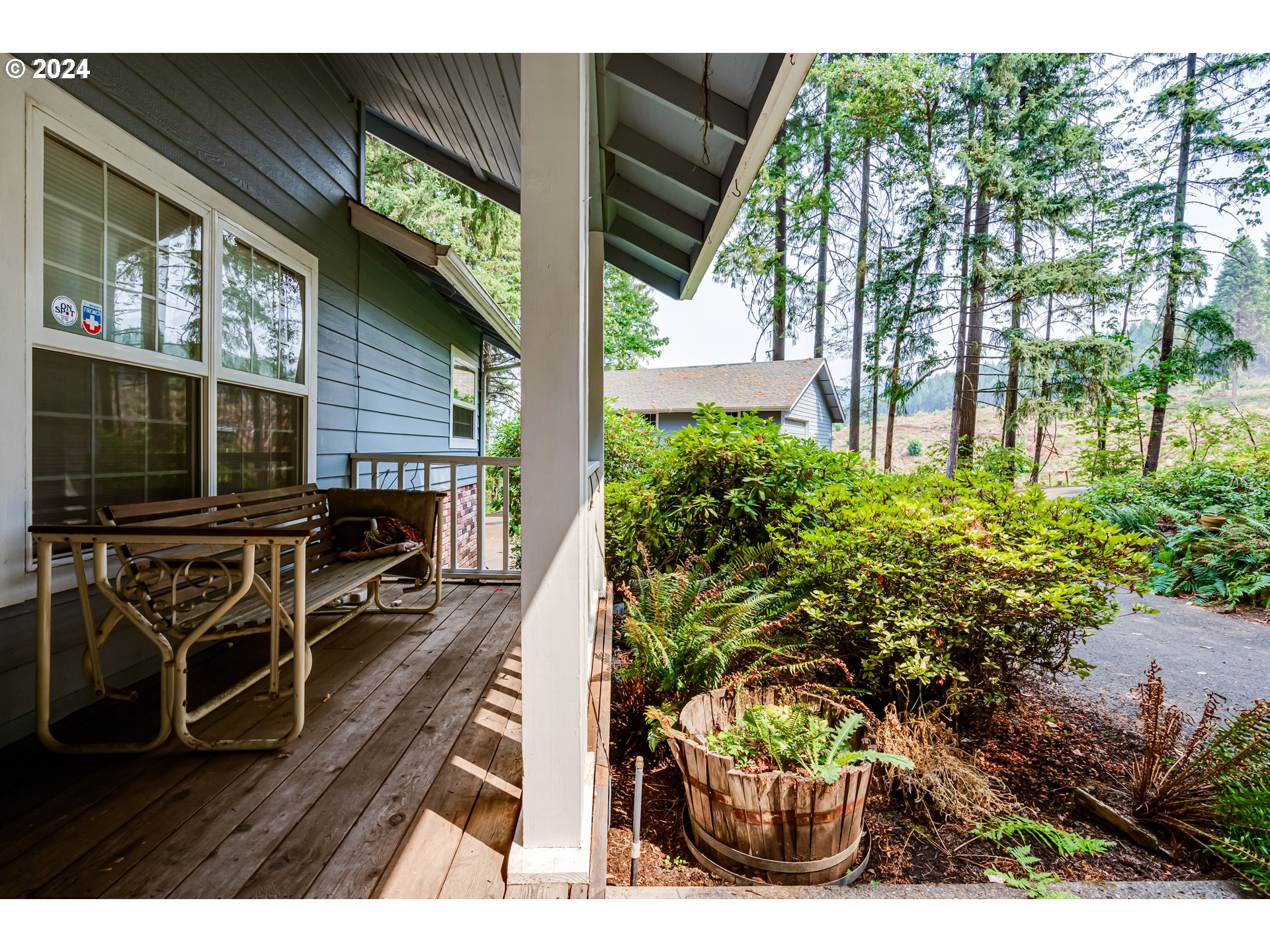 88230 Chita Loop Springfield, OR 97478 - Photo 4 of 34 a view of outdoor space deck and patio