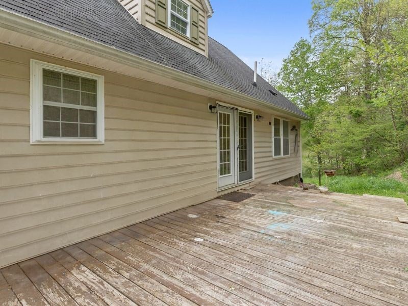 6242 Walnut Grove Road Mendota, VA 24270 - Photo 18 of 30 Gallery Image 18