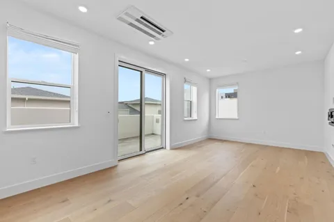 $6,300 | 3020 Boyter Place, Unit 105, Santa Clara, CA 95051