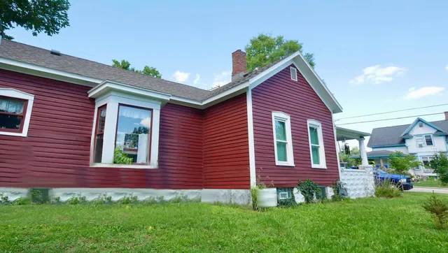 $550,000 | 207 Cherry Street, Three Oaks, MI 49128