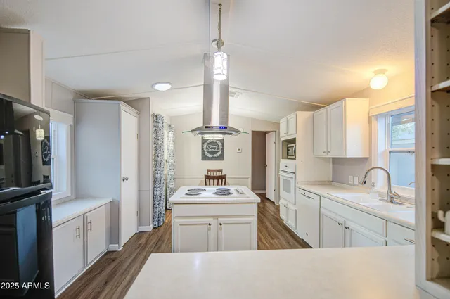 $120,000 | 2233 East Behrend Drive, Unit 142, Phoenix, AZ 85024