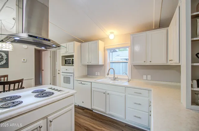 $120,000 | 2233 East Behrend Drive, Unit 142, Phoenix, AZ 85024