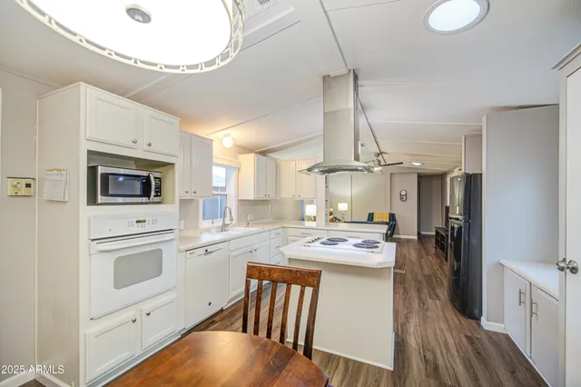 $120,000 | 2233 East Behrend Drive, Unit 142, Phoenix, AZ 85024