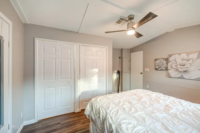 $120,000 | 2233 East Behrend Drive, Unit 142, Phoenix, AZ 85024