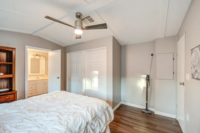 $120,000 | 2233 East Behrend Drive, Unit 142, Phoenix, AZ 85024