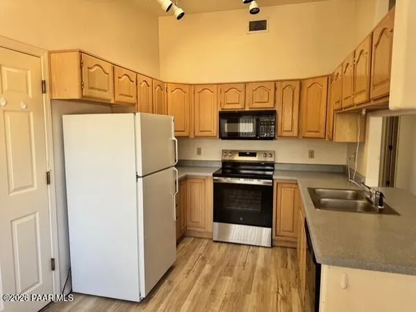 $1,495 | 8360 East Stevens Drive, Unit B, Prescott Valley, AZ 86314
