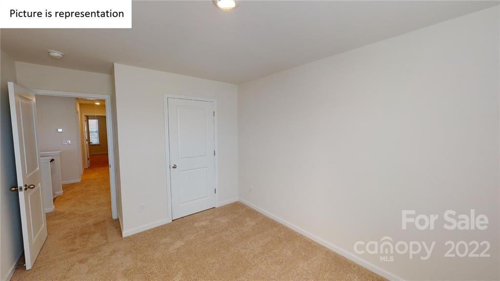 5038 Fandango Road York, SC 29745 - Photo 4 of 26 a view of a hallway