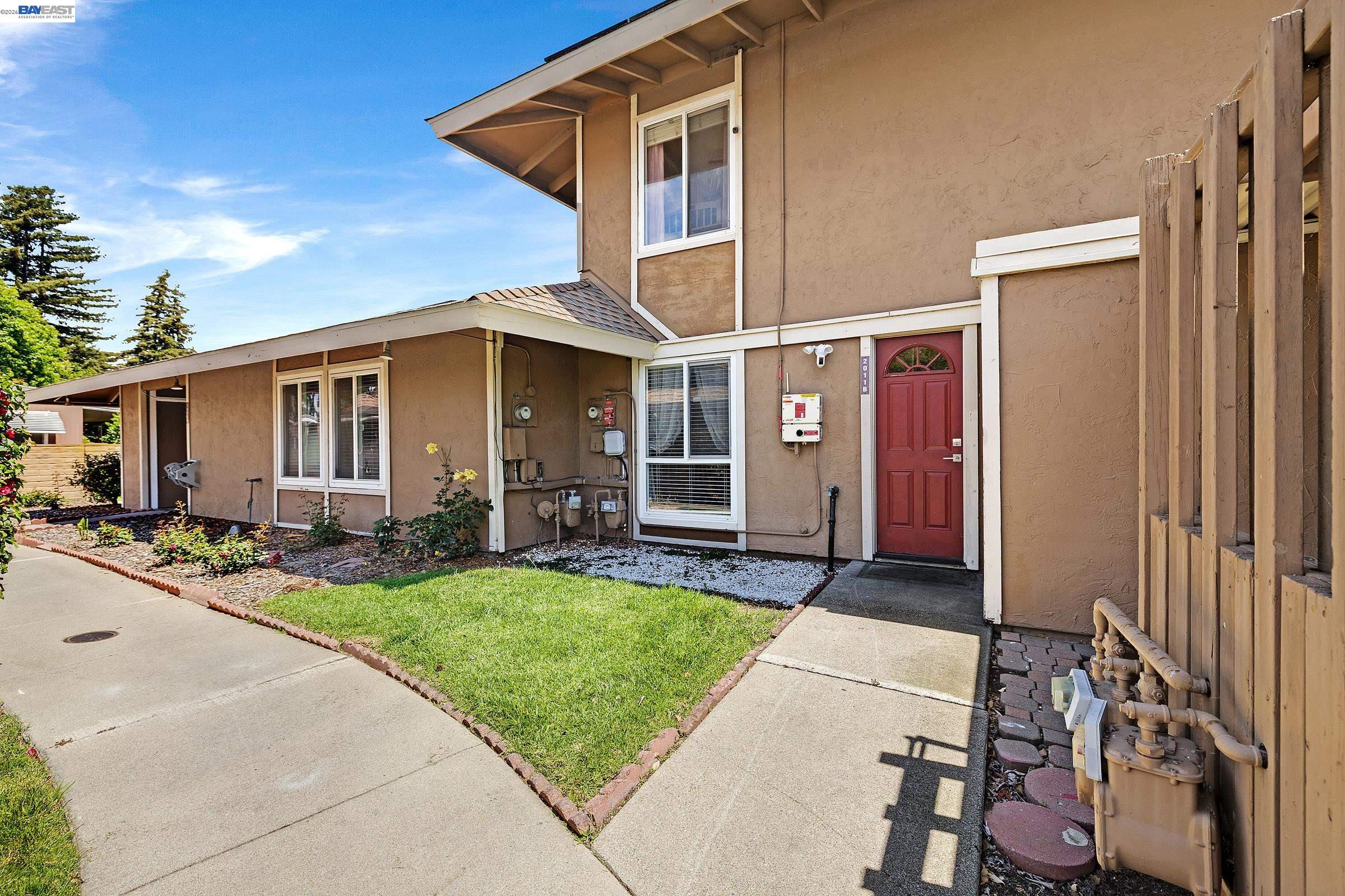 2011 Olivera Road, Unit B Concord, CA 94520 - Photo 4 of 49