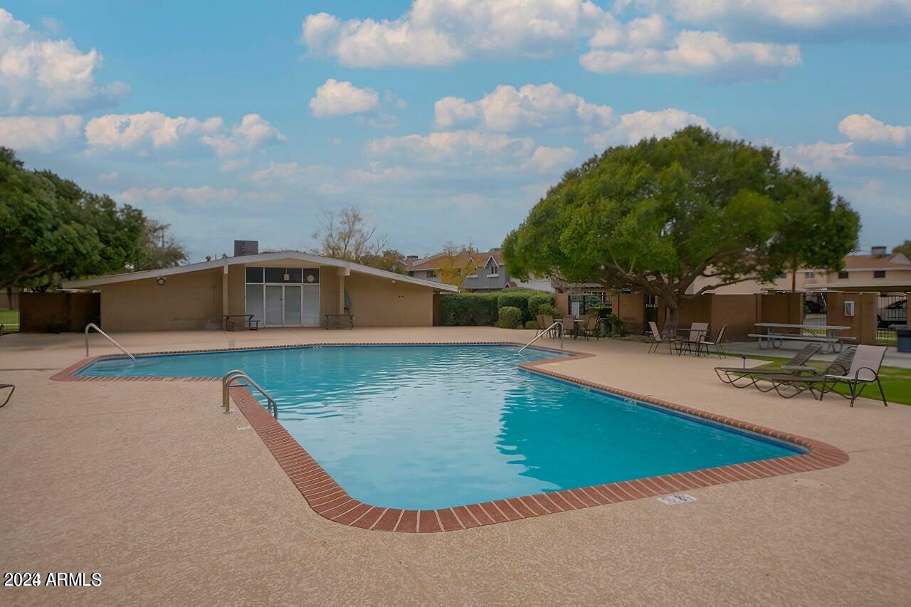 6155 North Granite Reef Road Scottsdale, AZ 85250 - Photo 18 of 18 Comminity Pool 6155