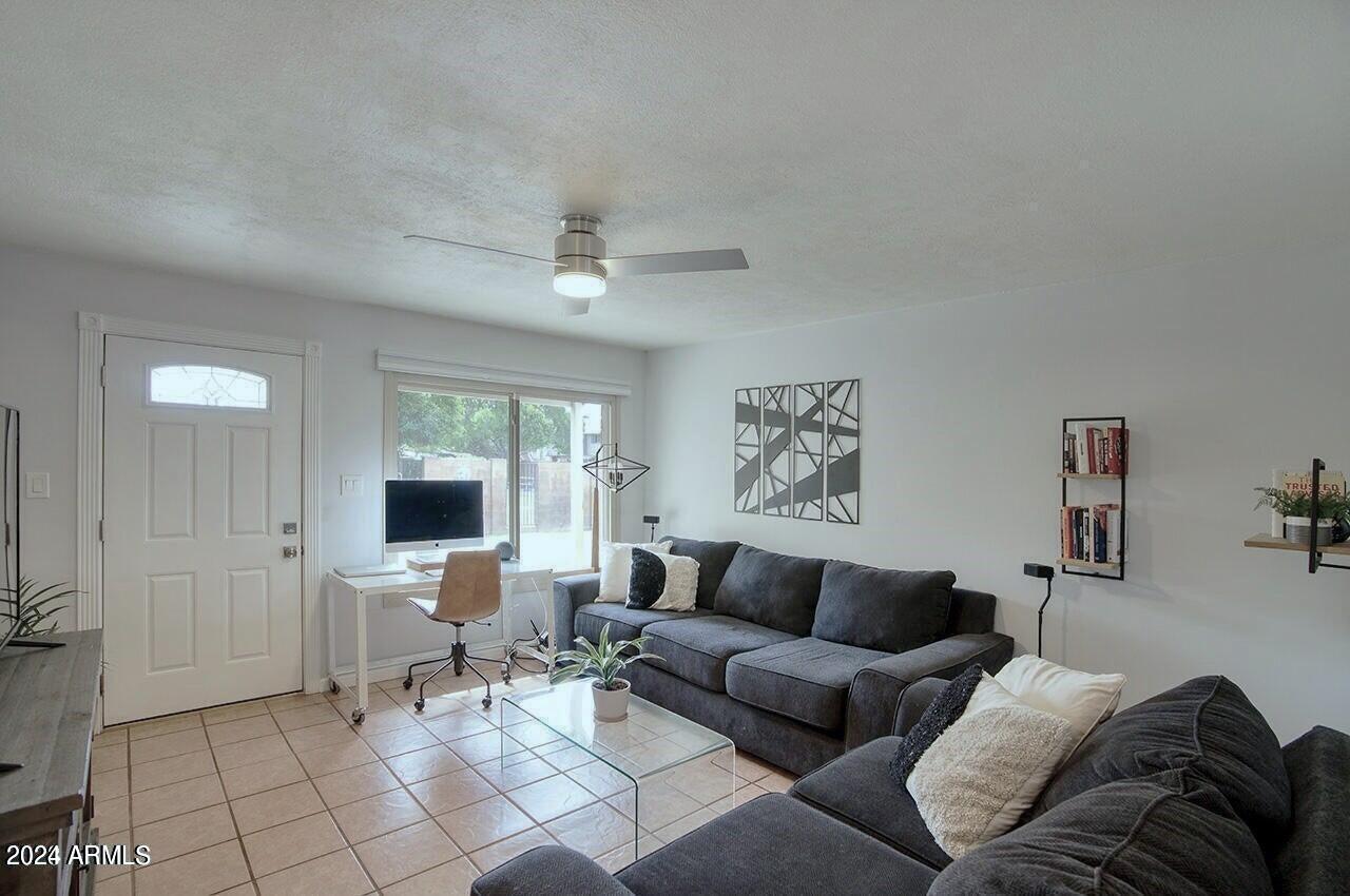 6155 North Granite Reef Road Scottsdale, AZ 85250 - Photo 3 of 18 Family room
