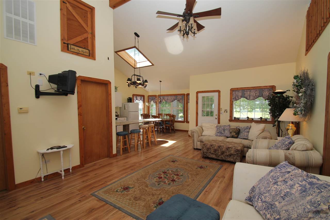 12008 North Riverview Road Chillicothe, IL 61523 - Photo 6 of 36 Gallery Image 6