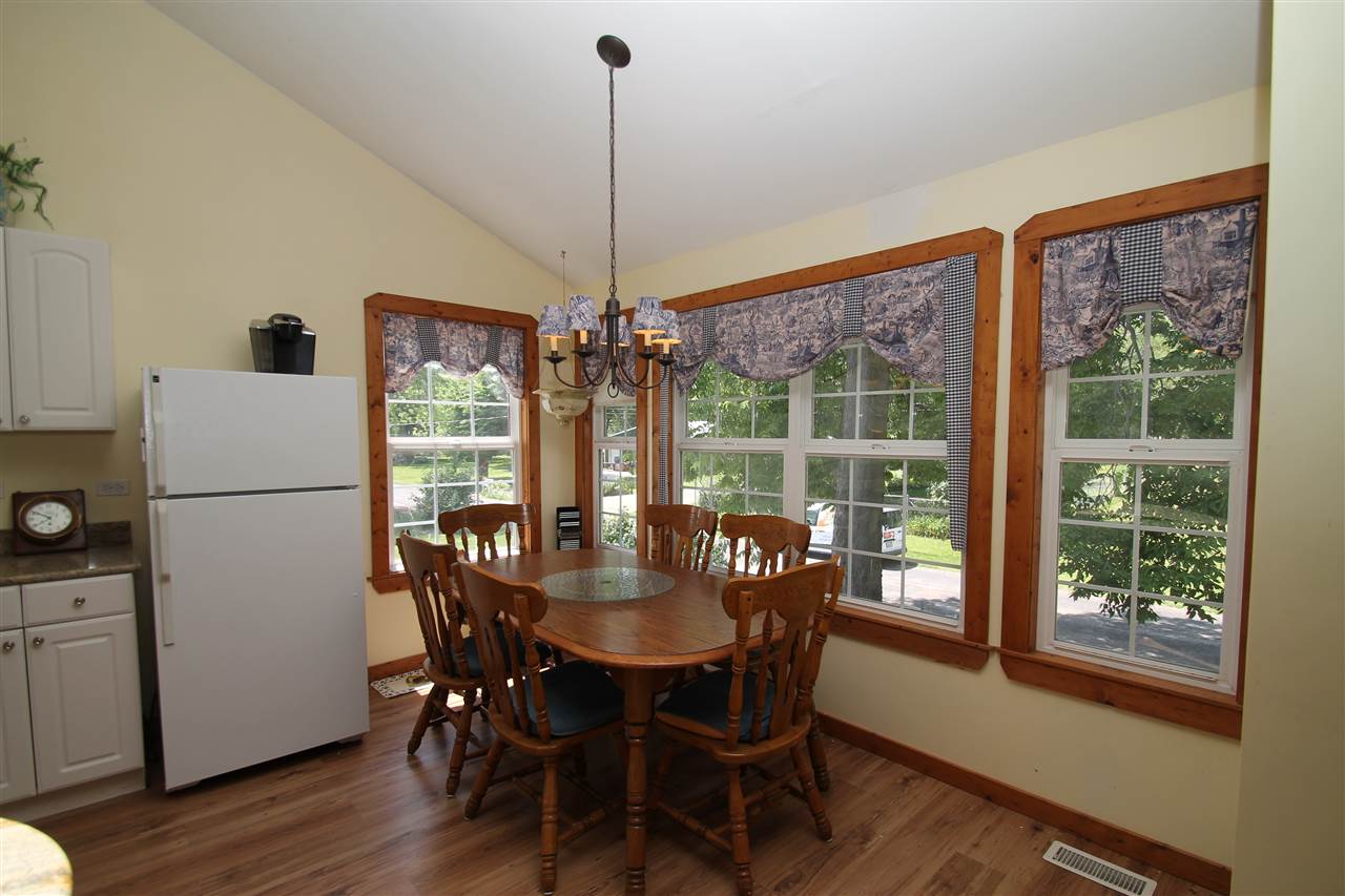 12008 North Riverview Road Chillicothe, IL 61523 - Photo 9 of 36 Gallery Image 9