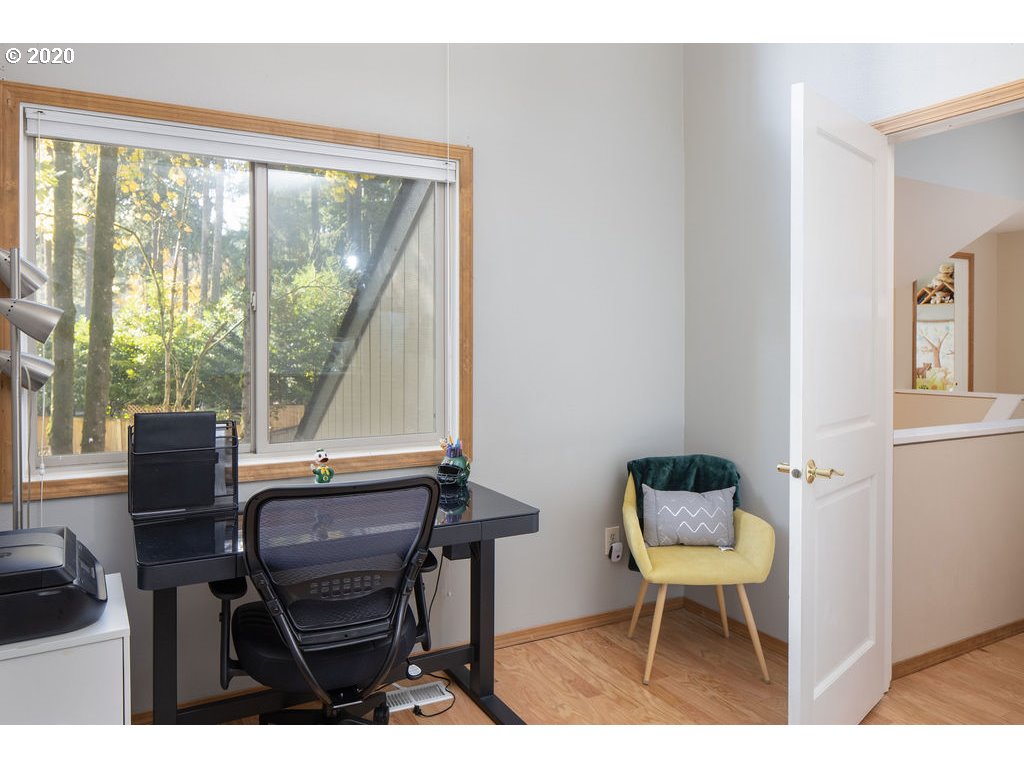 17297 Bryant Road Lake Oswego, OR 97035 - Photo 20 of 28 Gallery Image 20