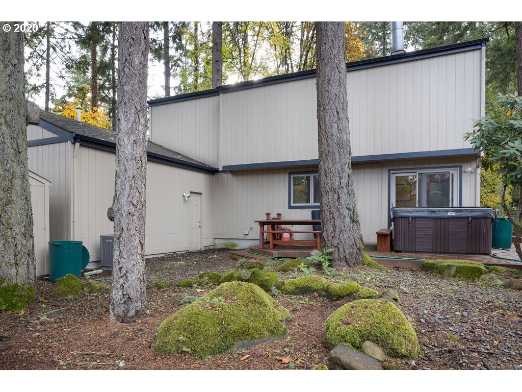 17297 Bryant Road Lake Oswego, OR 97035 - Photo 26 of 28 Gallery Image 26