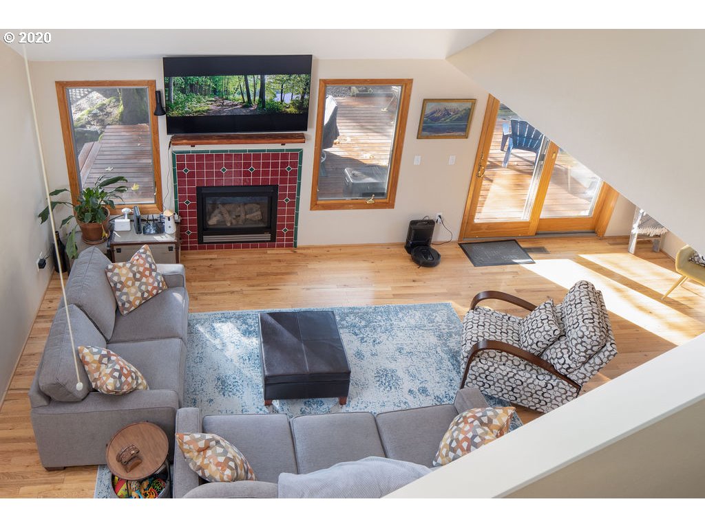 17297 Bryant Road Lake Oswego, OR 97035 - Photo 6 of 28 Gallery Image 6