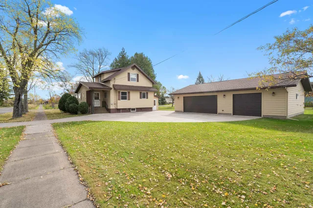 $264,900 | 1702 North 60th Street, Superior, WI 54880