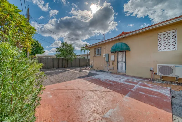 $674,995 | 511 Northwest 39th Avenue, Miami, FL 33126