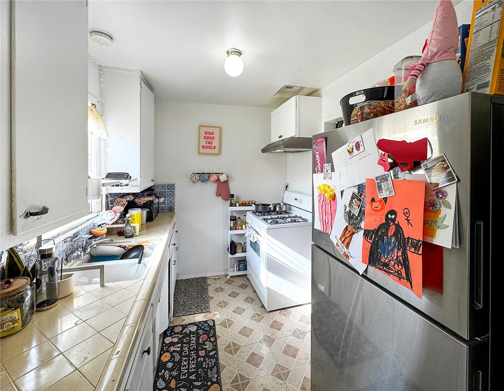 4908 Jillson Street Commerce, CA 90040 - Photo 6 of 17 Kitchen Area