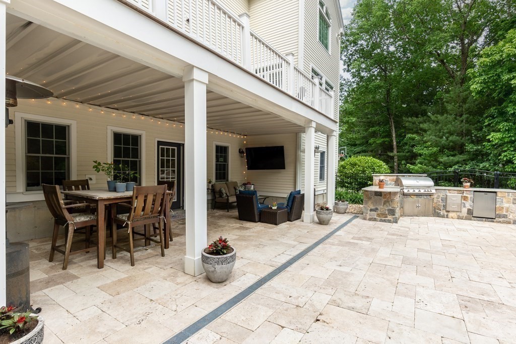 99 Ogunquit Road North Andover, MA 01845 - Photo 9 of 42 Gallery Image 9