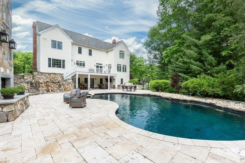 99 Ogunquit Road North Andover, MA 01845 - Photo 10 of 42 Gallery Image 10