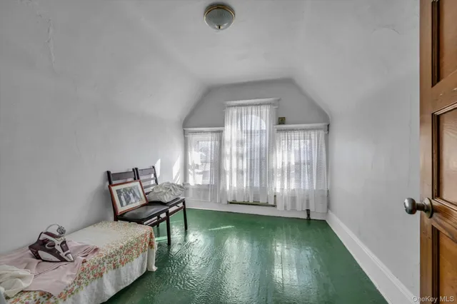 $750,000 | 104-47 89th Avenue | Richmond Hill