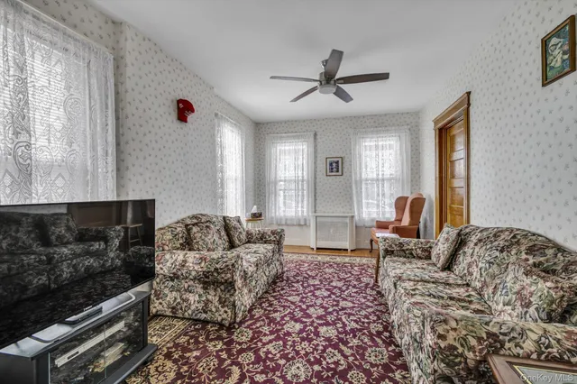 $750,000 | 104-47 89th Avenue | Richmond Hill