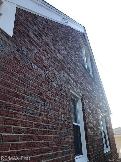 18740 Common Road Roseville, MI 48066 - Photo 35 of 36 IMG_8462.jpg