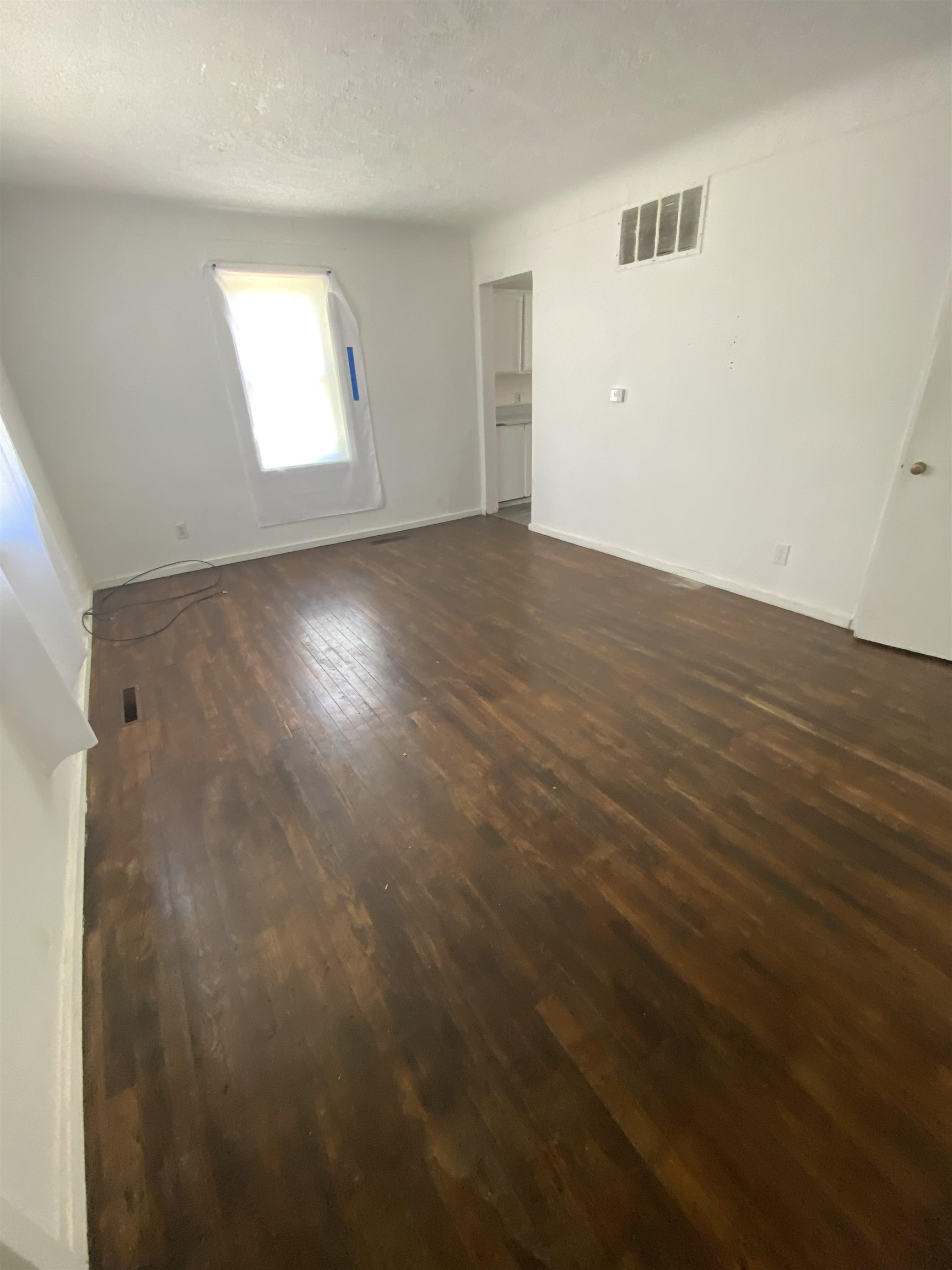 3152 Risedorph Avenue Flint, MI 48506 - Photo 10 of 17 50144989-c79339a7-bb4b-4b13-95ee-9b8deb910a88.JPG