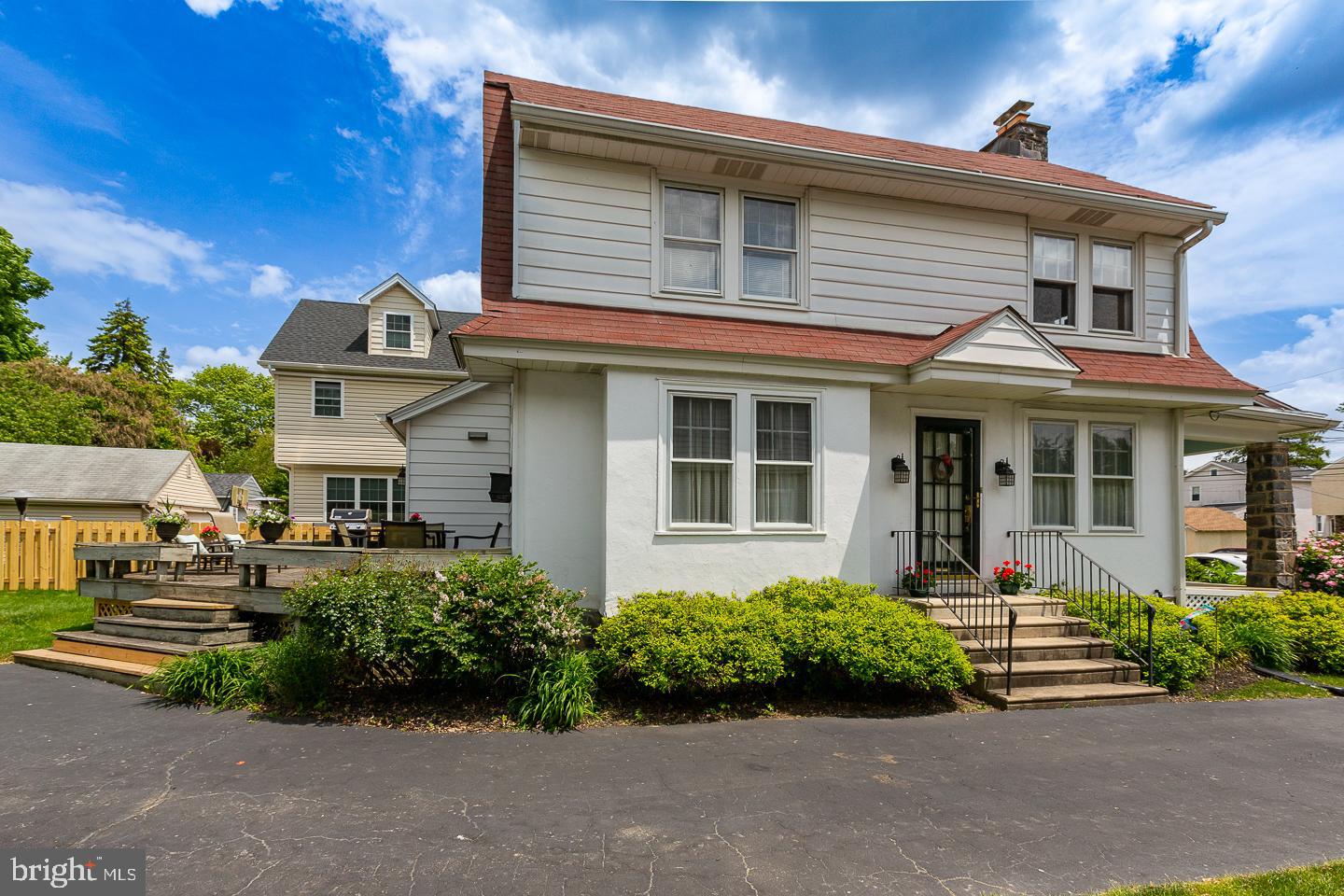 328 Lenox Road Havertown, PA 19083 - Photo 4 of 31