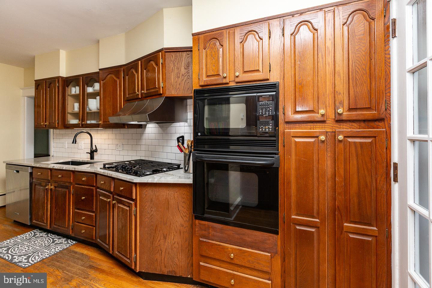 328 Lenox Road Havertown, PA 19083 - Photo 9 of 31