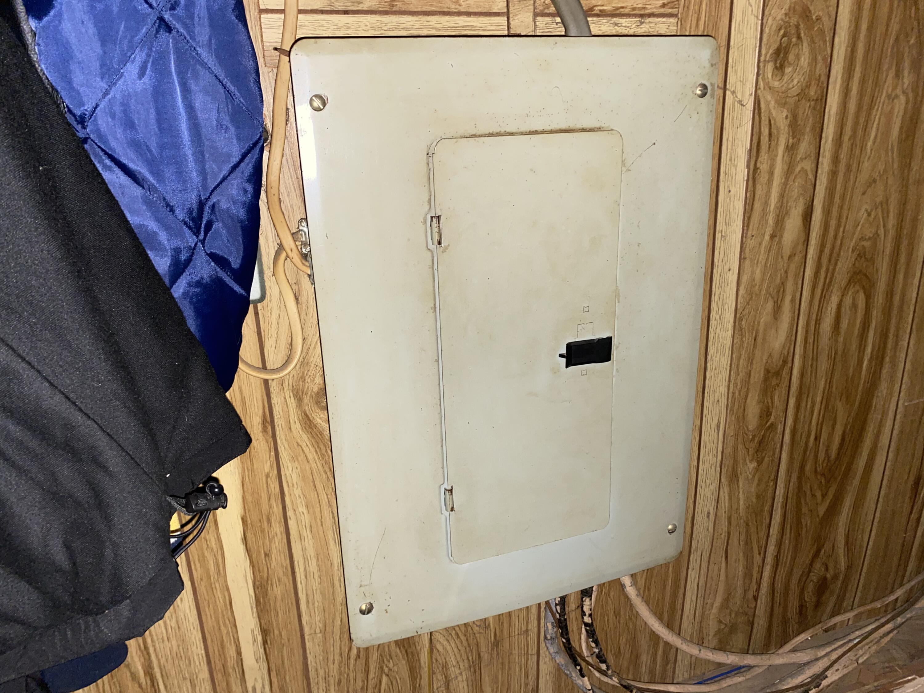 292 Perkins Street Coldwater, MI 49036 - Photo 8 of 14 IMG_3557