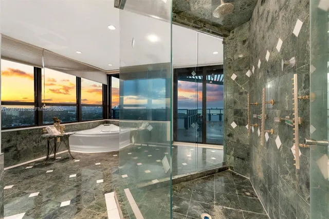 $9,900,000 | 5225 Collins Avenue, Unit PH8, Miami Beach, FL 33140