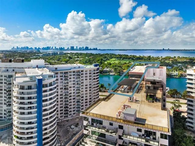 $9,900,000 | 5225 Collins Avenue, Unit PH8, Miami Beach, FL 33140