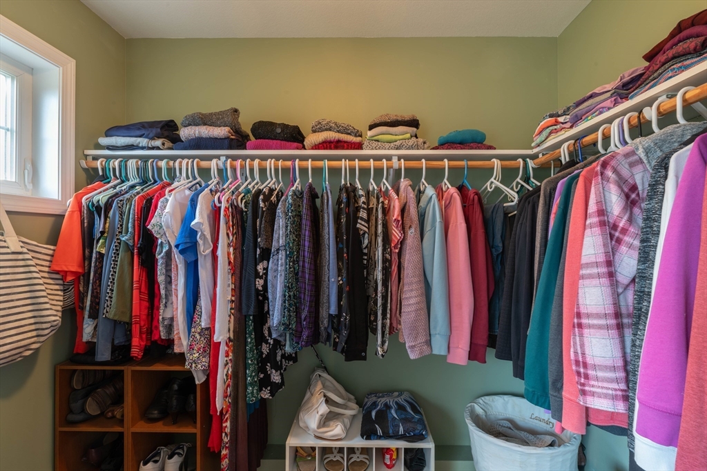 83 Bay Road Hadley, MA 01035 - Photo 18 of 41