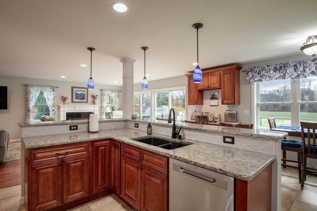 83 Bay Road Hadley, MA 01035 - Photo 3 of 41