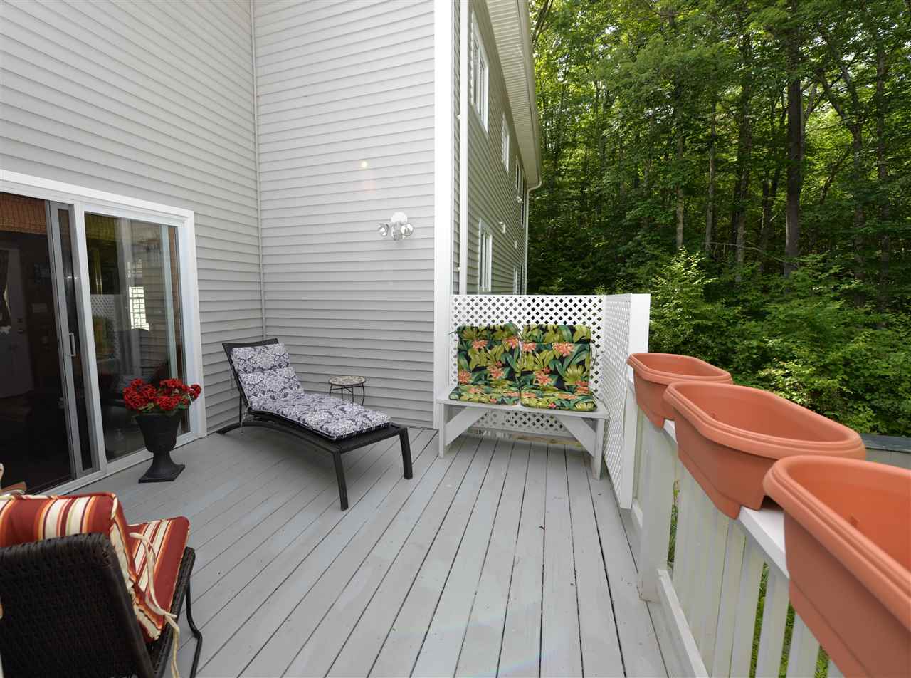 5 Stratton Lane Raymond, NH 03077 - Photo 13 of 40