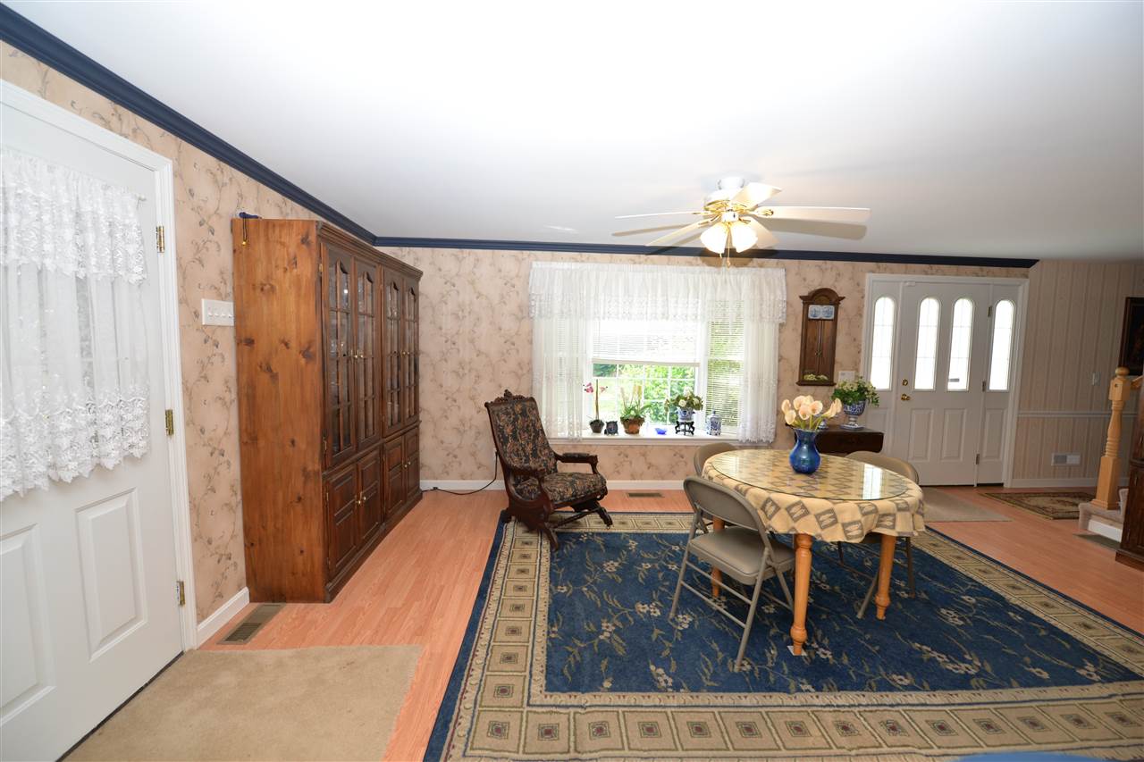 5 Stratton Lane Raymond, NH 03077 - Photo 20 of 40