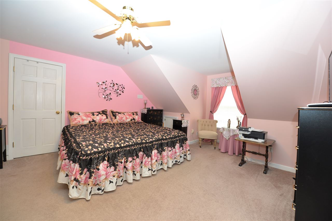 5 Stratton Lane Raymond, NH 03077 - Photo 31 of 40