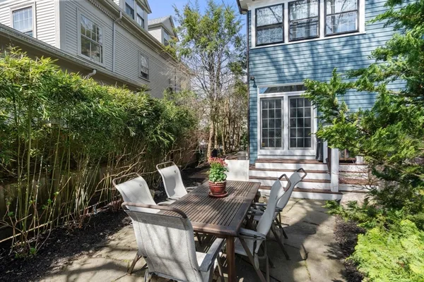 $2,590,000 | 83 Fuller Street, Unit 2, Brookline, MA 02446