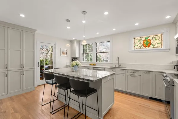 $2,590,000 | 83 Fuller Street, Unit 2, Brookline, MA 02446