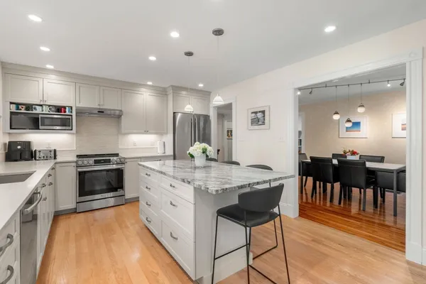 $2,590,000 | 83 Fuller Street, Unit 2, Brookline, MA 02446