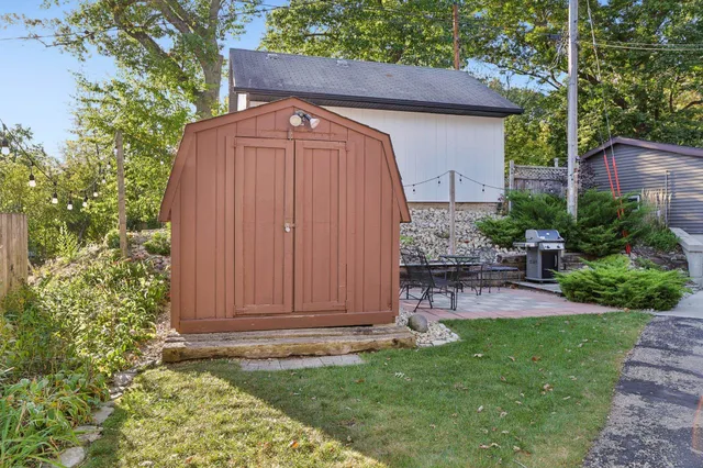 $485,000 | W9380 Ripley Road, Cambridge, WI 53523