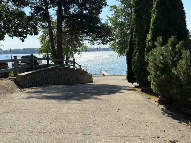 $485,000 | W9380 Ripley Road, Cambridge, WI 53523