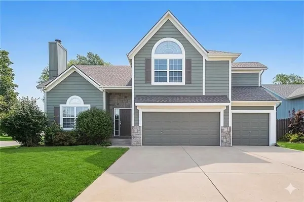 $395,000 | 502 Santa Fe Court, Baldwin City, KS 66006