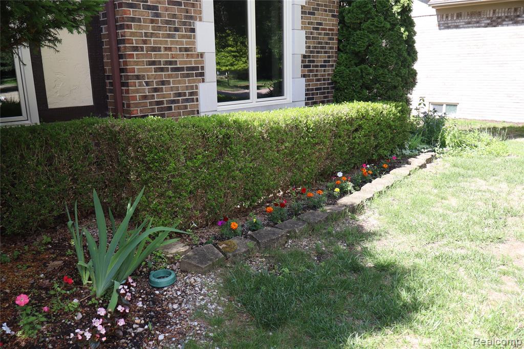 2800 Ranieri Drive Troy, MI 48085 - Photo 6 of 63
